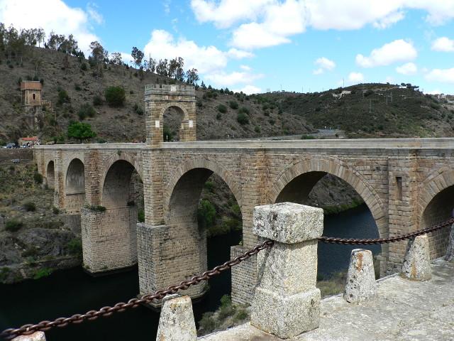 Alojamientos en Alcántara