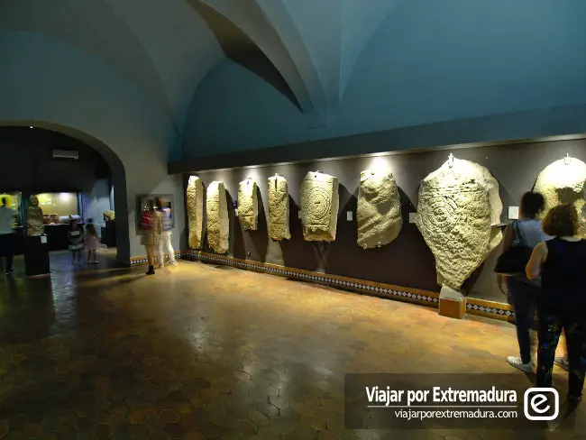 Interior del Museo de Cáceres en el Palacio de las Veletas