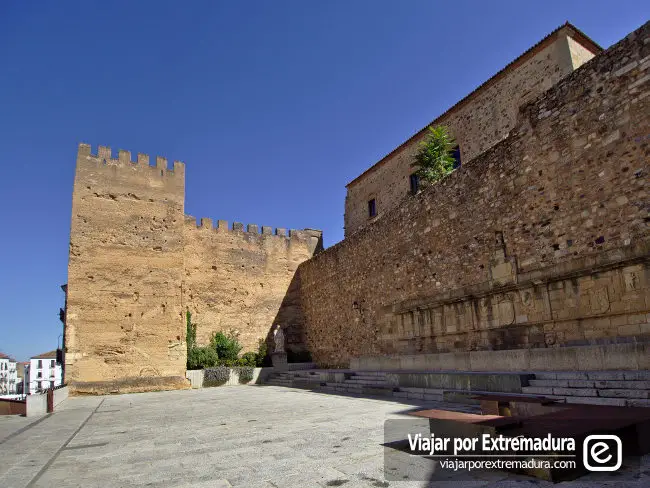 Foro de los Balbos y Torre de la Yerba. Ciudad Monumental de Cáceres