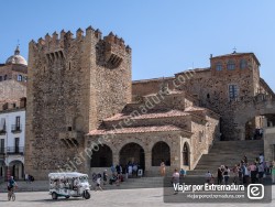 Recorrido por la muralla de Cáceres y sus torres