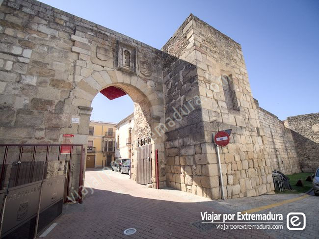 Puerta de San Francisco, Coria