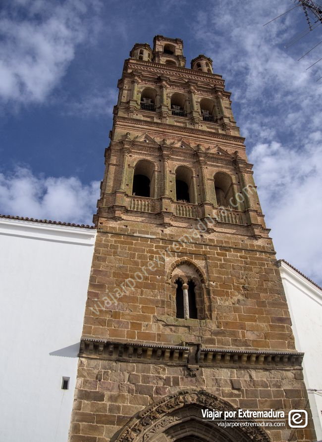 Torre de la iglesia de la Granada