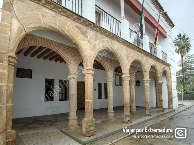 Palacio de los Zapata, Puerta del Jardín