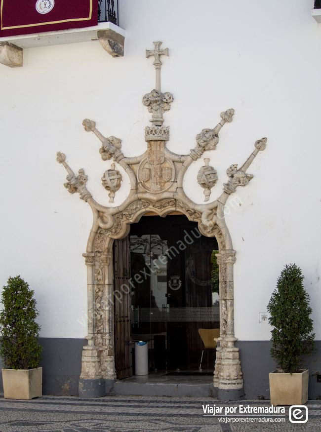 Portada manuelina del Palacio Municipal