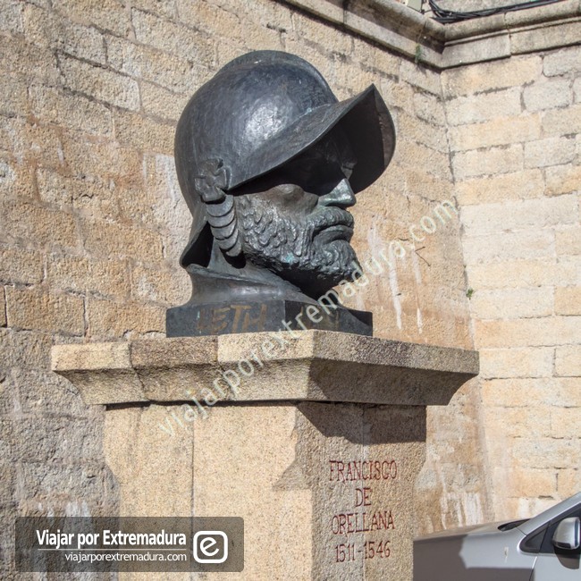 Trujillo - Busto de Francisco de Orellana