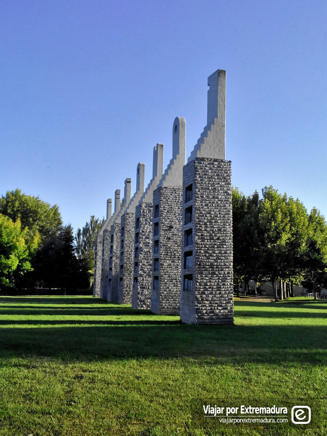 Monumento a las Siete Sillas