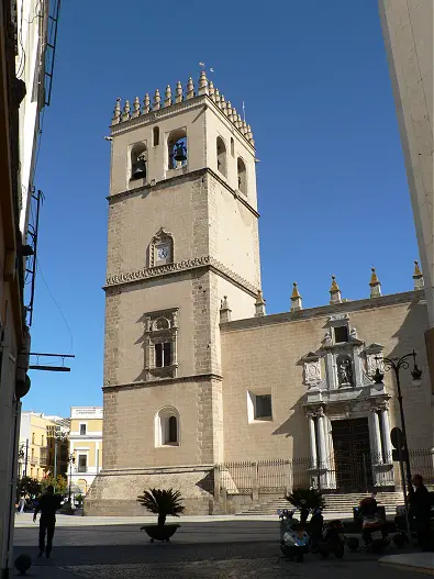 Badajoz - Catedral de Badajoz  -  Alcazaba Árabe - Viajar por Extremadura