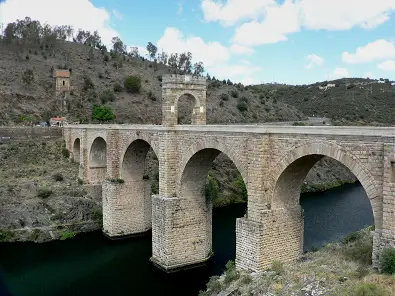 Puente de Alcántara. Viajar por Extremadura