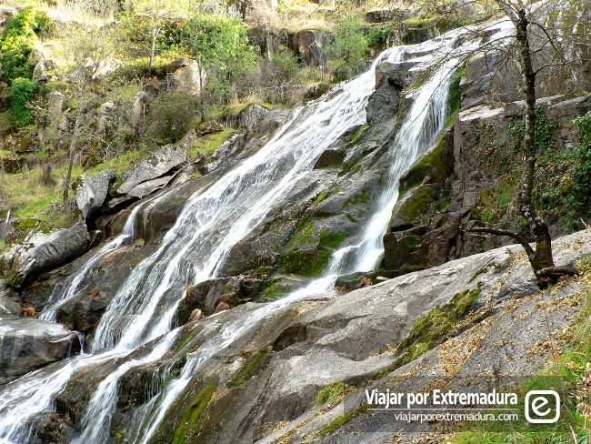 Cascada del Caozo, cerca de Valdastillas