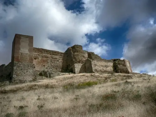 Castillo de Montemolín. Ruta de los castillos del sur de Badajoz
