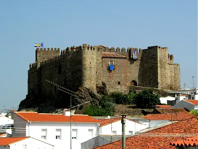 Castillo de Segura de León. Viajar por Extremadura