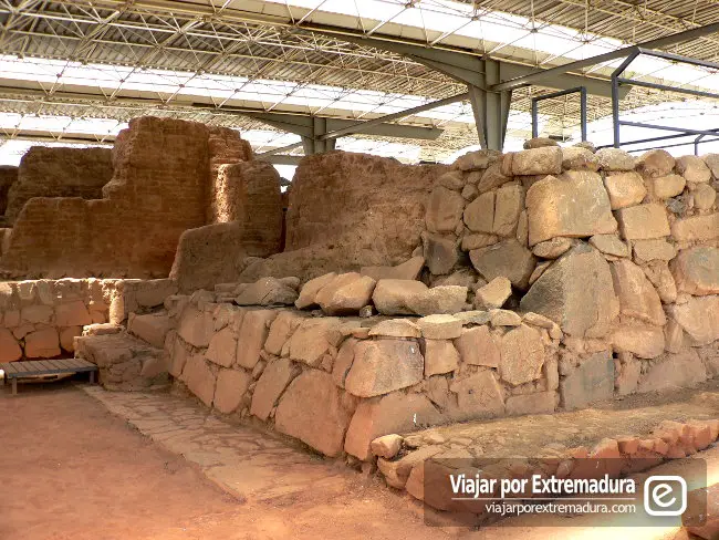 Turismo cultural en Extremadura. Yacimiento arqueológico Cancho Roano