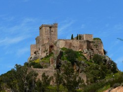 Castillo de Luna. Castillo de Alburquerque
