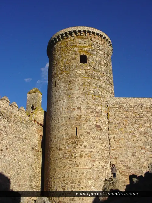 Torre del Homenaje del Castillo de Puebla de Alcocer. Castillos de Extremadura
