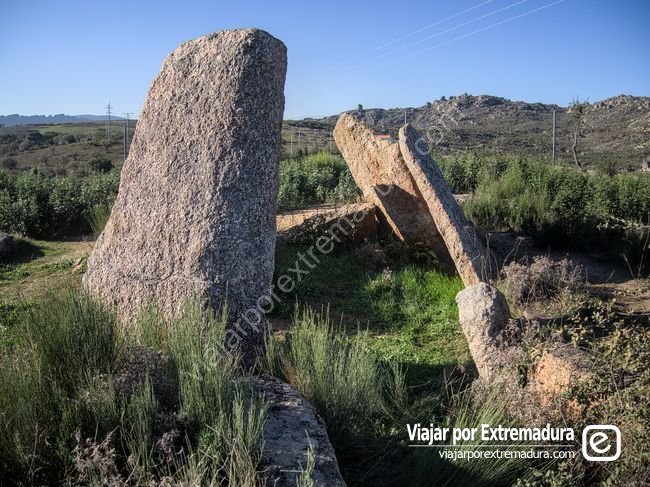Dolmen de Cajirón I: ortostatos y losas