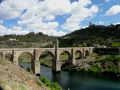 Puente de Alcántara. Viajar por Extremadura
