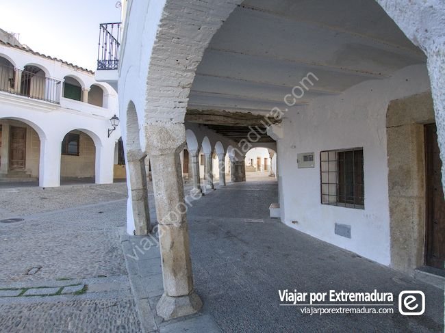 Garrovillas de Alconétar - soportales